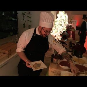 Meet your Posher, Dennis